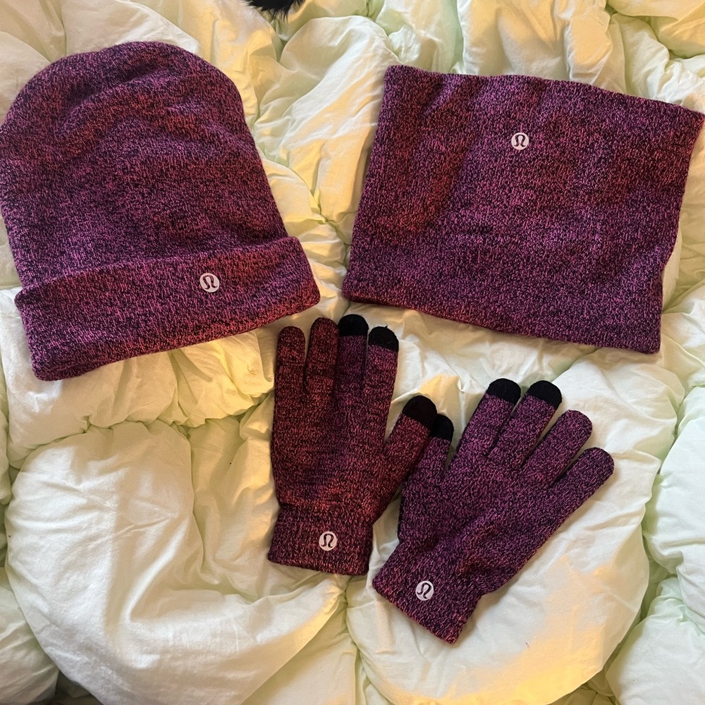 Lululemon Winter Set - Hat, Gloves, and Scarf